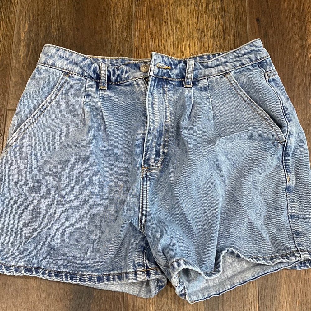 Princess Polly jean shorts, size 6